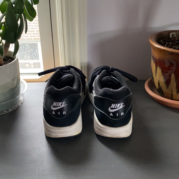 Nike Air Max - Picture 3 of 3